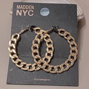 Madden Nyc women's fashion gold tone curb chain hoop earrings. NWT, new on card.